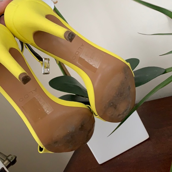 Open Toe Sandal Heels - Picture 5 of 5